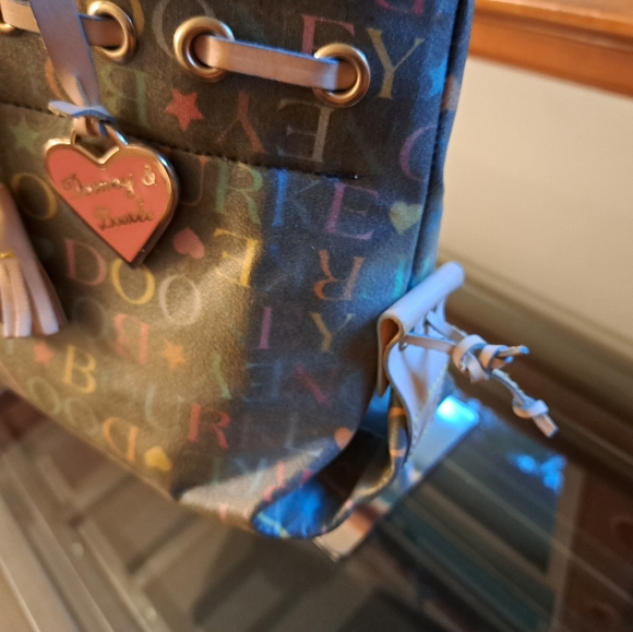 Y2K Dooney and Bourke Bag - Picture 3 of 9